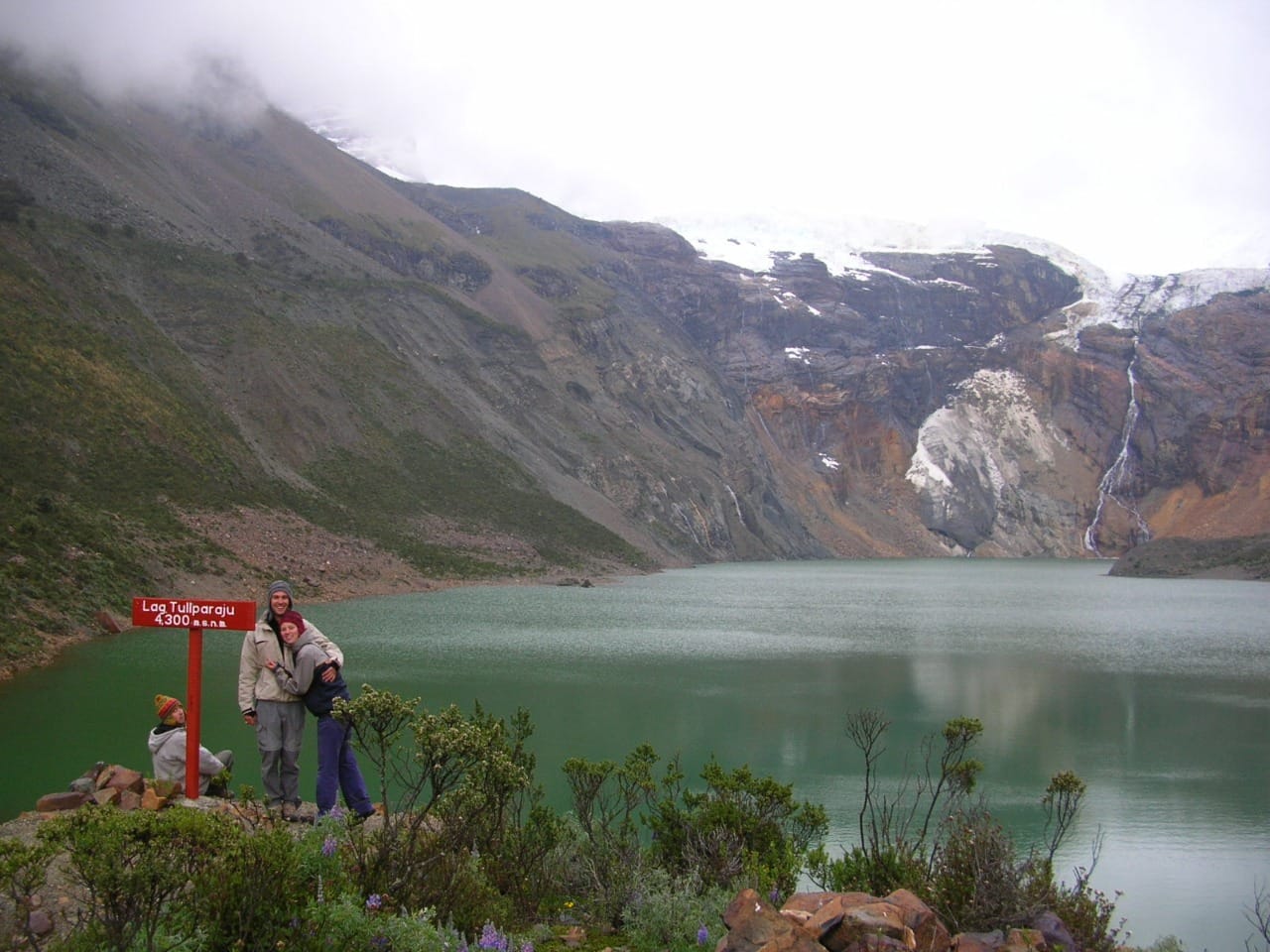 Tullparaju lake (4,300 m)